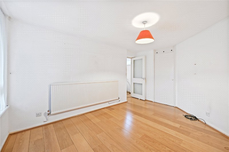 Odhams Walk, London, WC2H