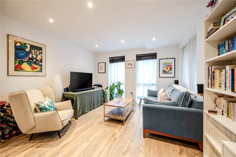 Kempton Mews, London, E6