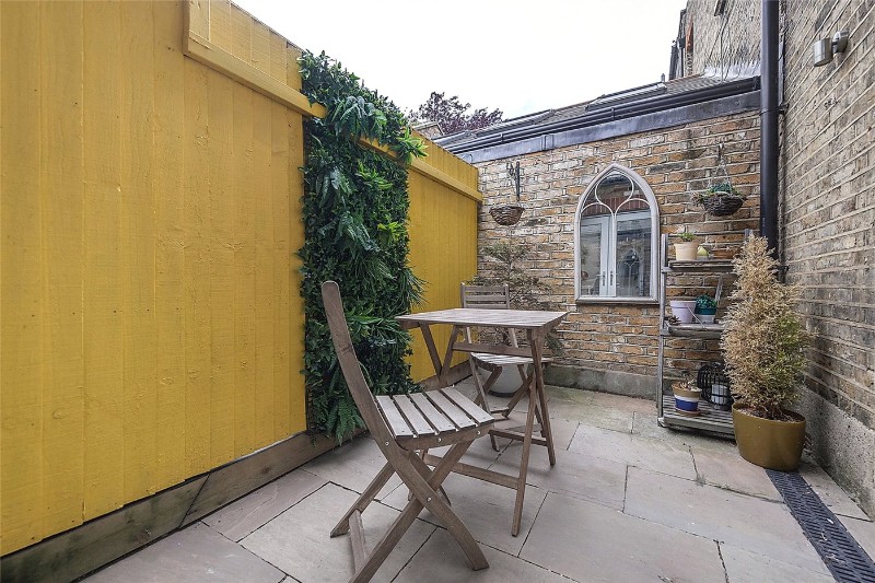 Cromford Road, London, SW18