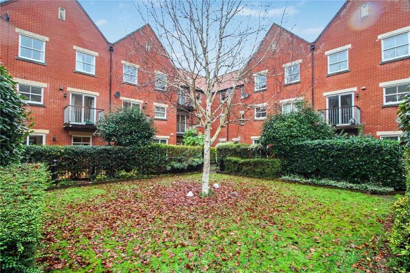 Hamilton Court, Trafalgar Square, Poringland, Norwich, NR14