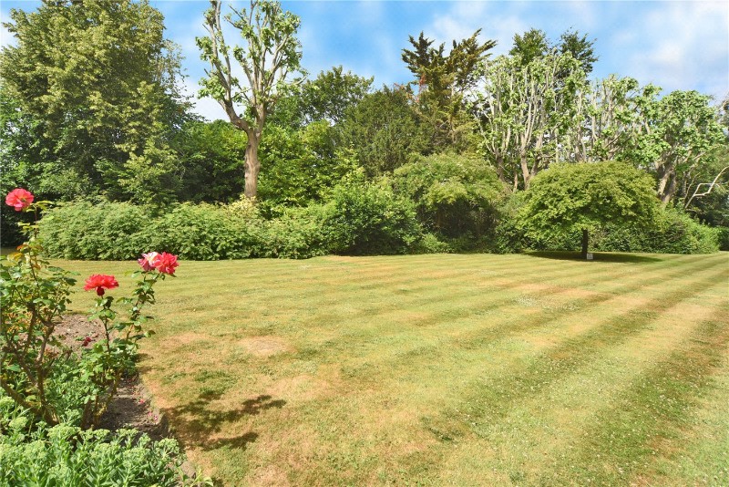 Woodmansterne Lane, Banstead, Surrey, SM7