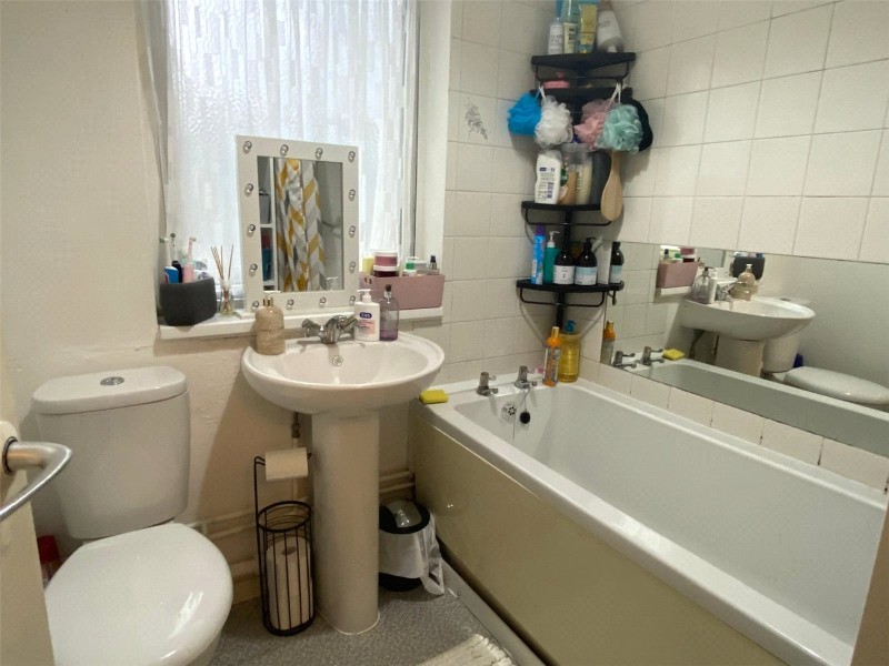 Entwood Drive, Northampton, Northamptonshire, NN3