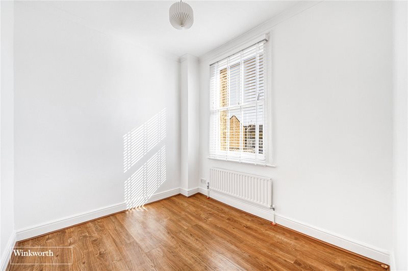 Alkerden Road, London, W4