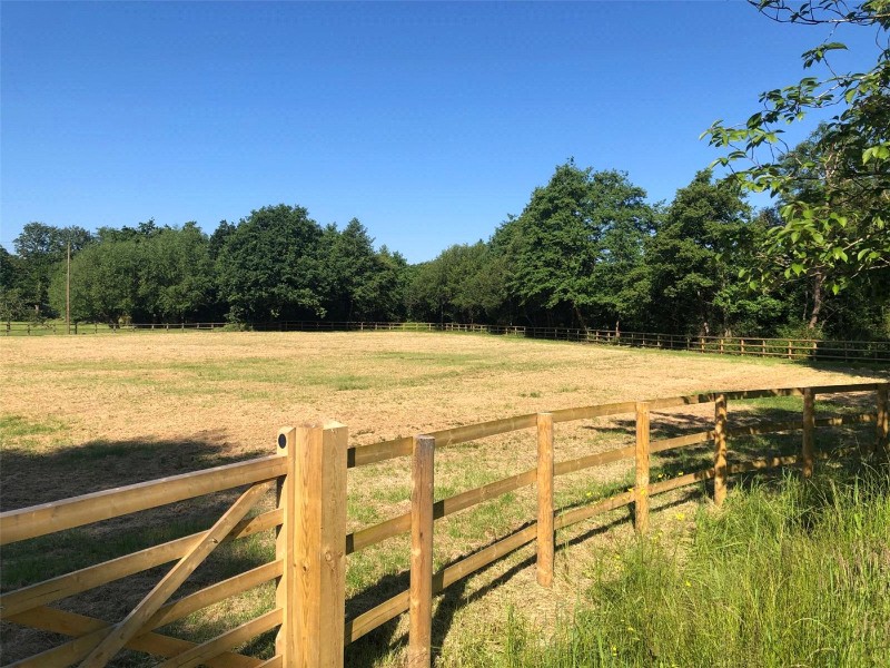 Burnt Pollard Lane, Lightwater, GU18