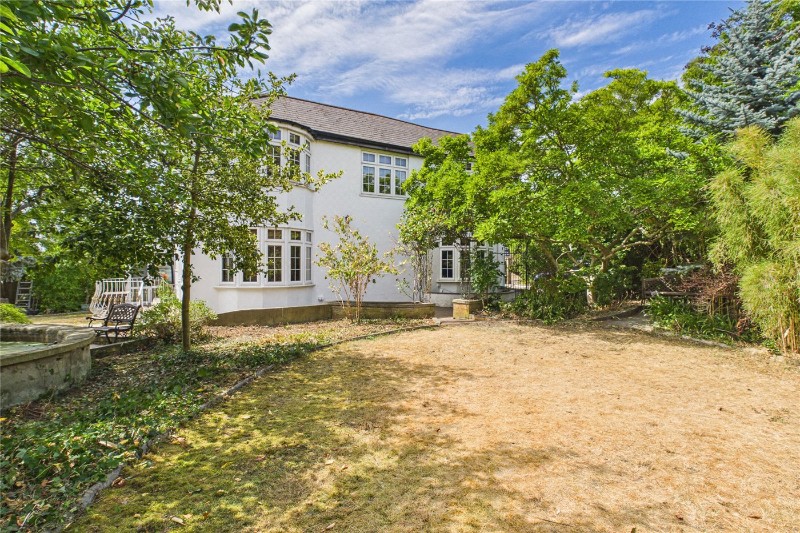 Norbury Hill, London, SW16