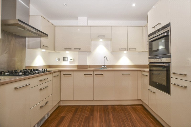 Woolf Drive, Wokingham, Berkshire, RG40
