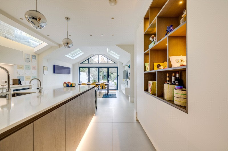 Bovingdon Road, London, SW6