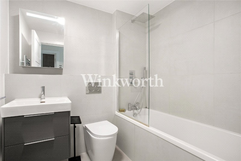 Frobisher Road, London, N8