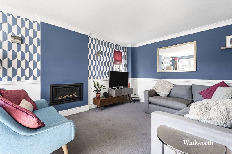 Heywood Drive, Bagshot, Surrey, GU19