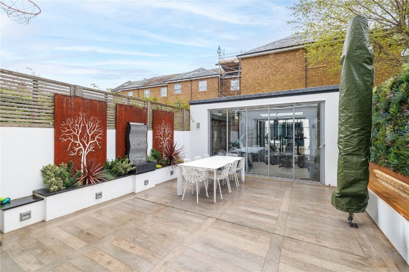 Walham Grove, London, SW6