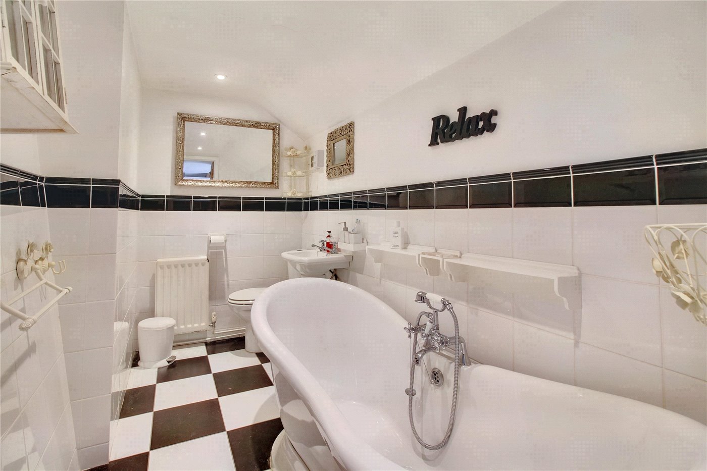Bedroom 2 En-Suite