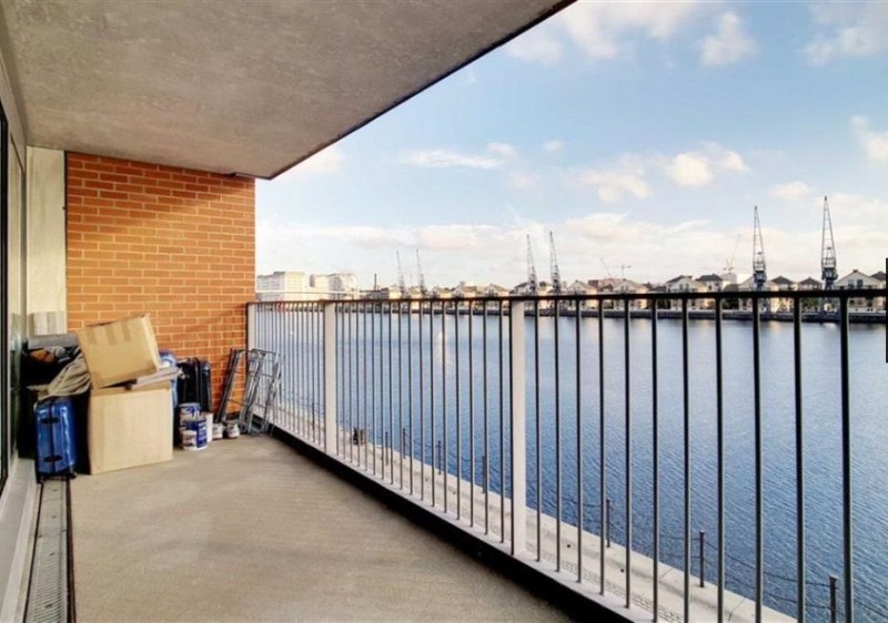 Western Gateway, London, E16