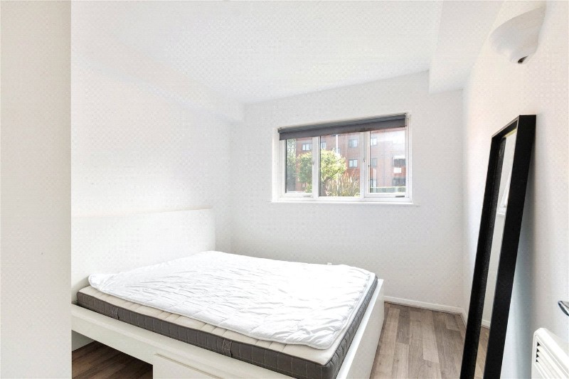 St. Benedict&#39;s Close, London, SW17
