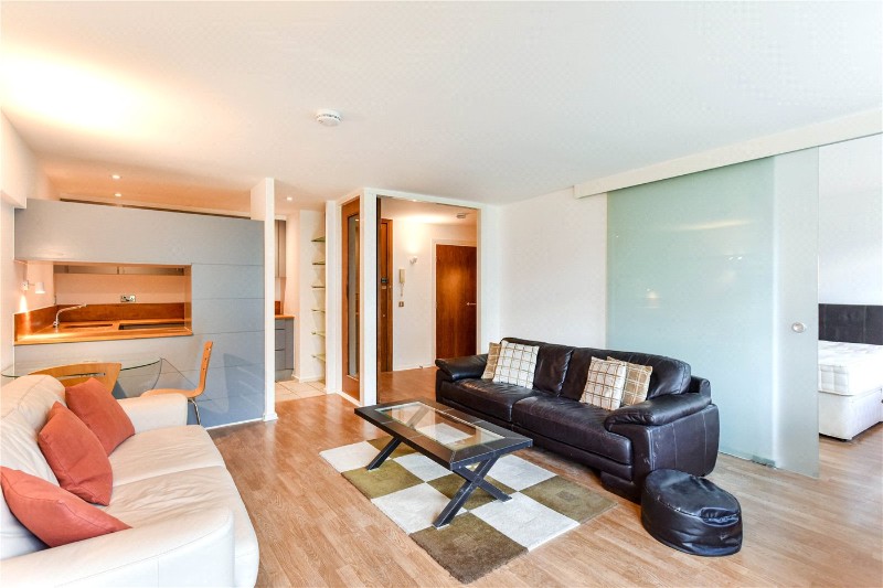 Myddelton Passage, London, EC1R
