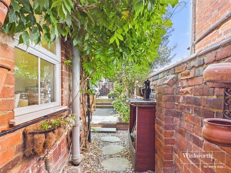 Henry Street, Reading, Berkshire, RG1