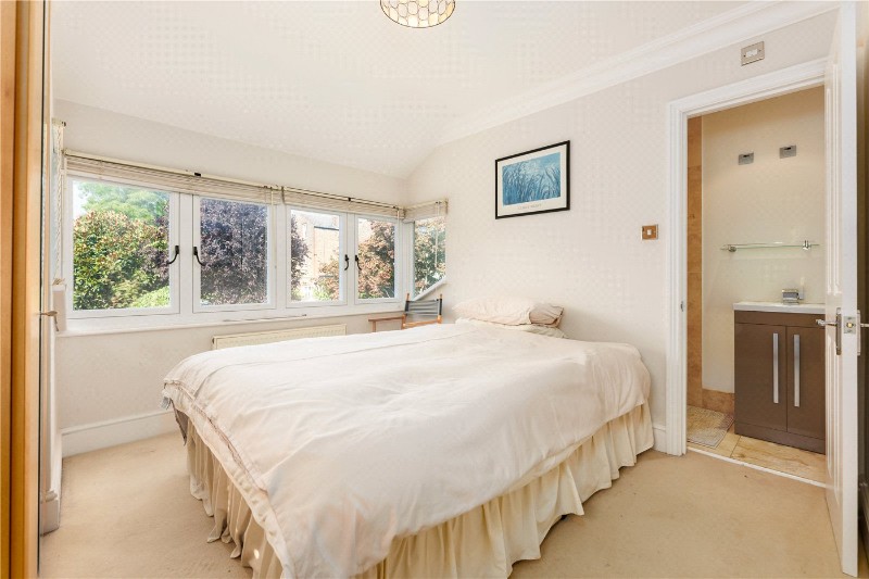 Coalecroft Road, London, SW15