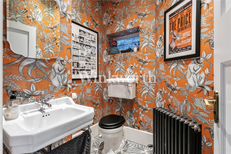 Fox Lane, London, N13