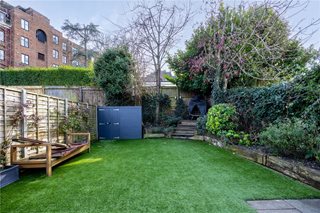 Westleigh Avenue, London, SW15