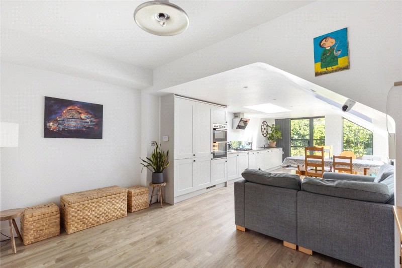 Carberry Road, London, SE19