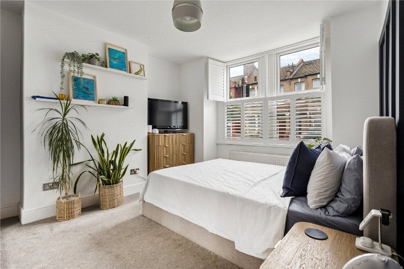 Fairlight Road, London, SW17