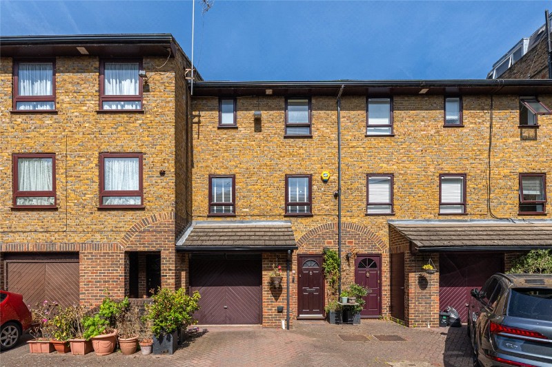 Abinger Mews, Maida Hill, London, W9