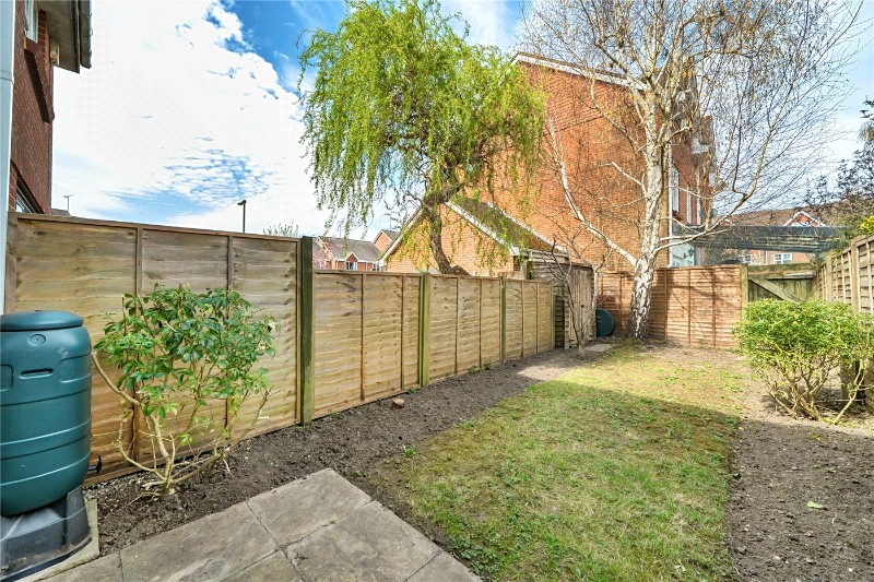Whitlet Close, Farnham, Surrey, GU9