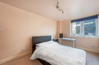 Commercial Road, London, E1