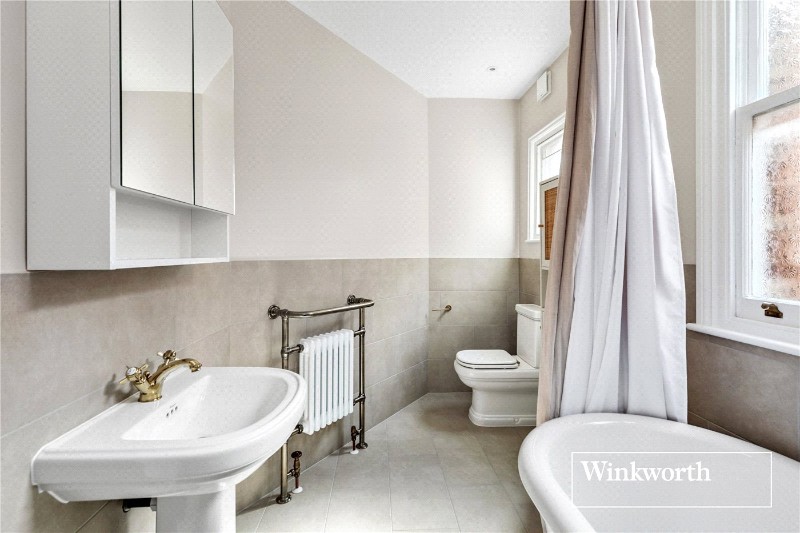 Etchingham Park Road, Finchley, London, N3