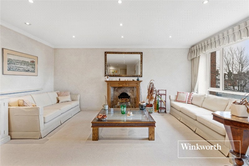 Hendon Lane, Finchley, London, N3