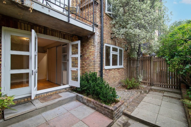Gloucester Terrace, Bayswater, W2