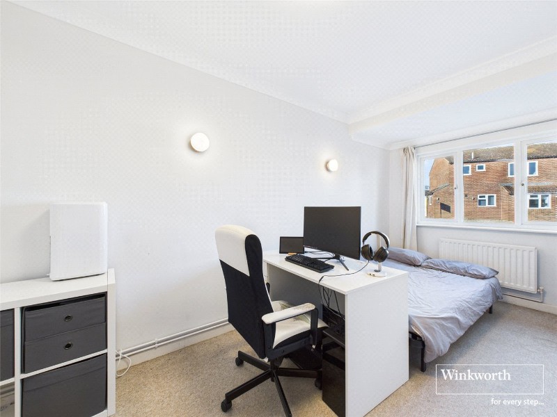 Derwent Road, Thatcham, Berkshire, RG19