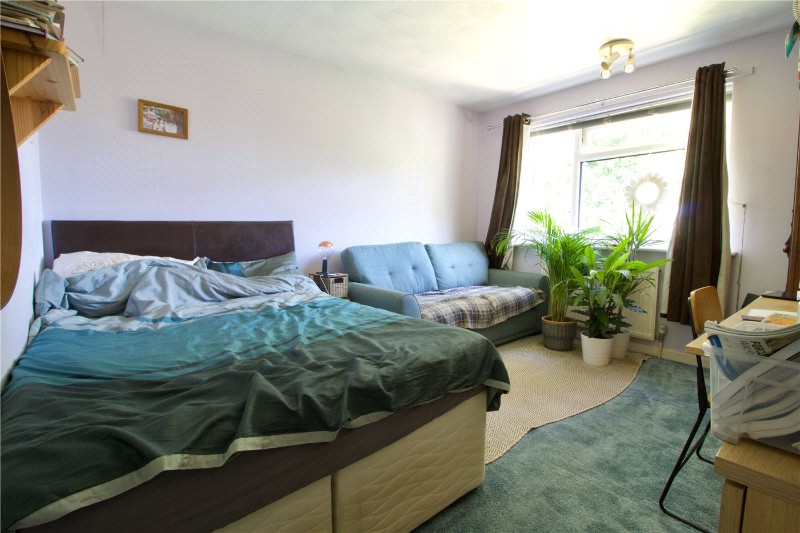 Highfield Gardens, Sway, Lymington, SO41