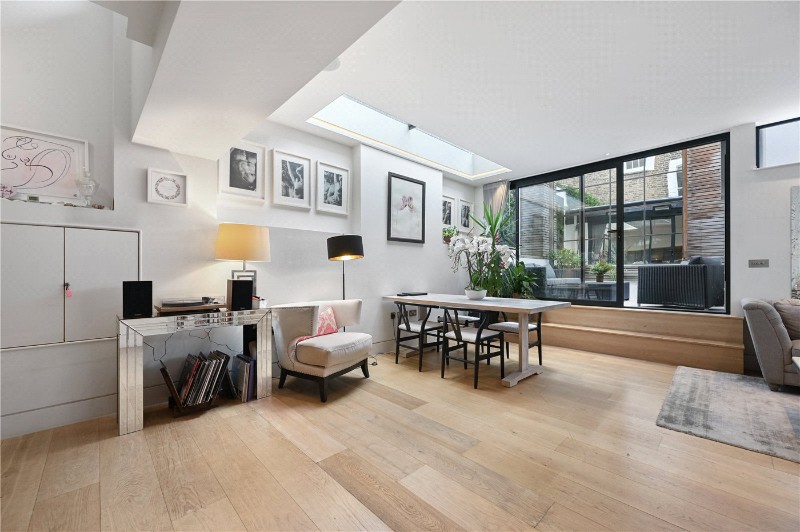 Lonsdale Road, London, W11