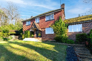 Kingswood Close, Weybridge, Surrey, KT13