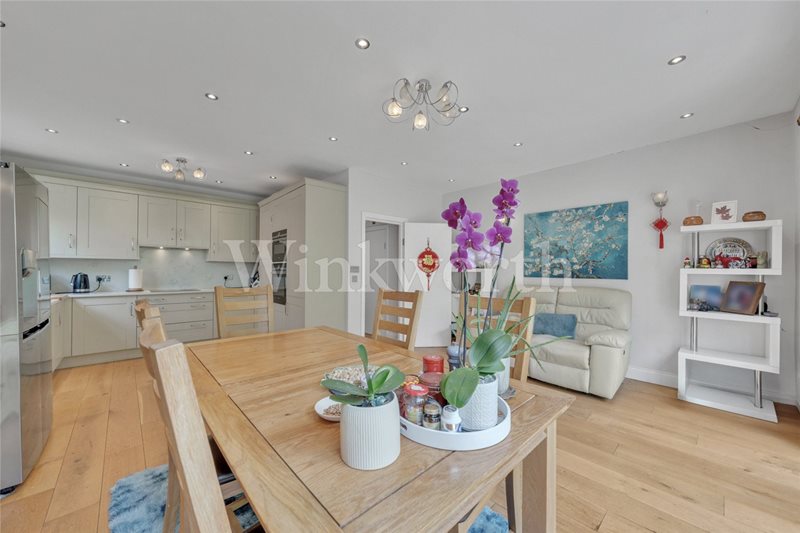 Crewys Road, London, NW2