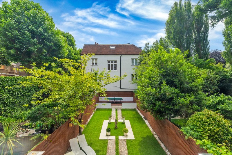 Elgin Avenue, London, W9