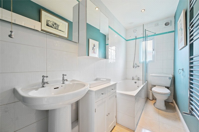 St Stephens Avenue, London, W12