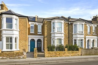 Bloemfontein Road, London, W12