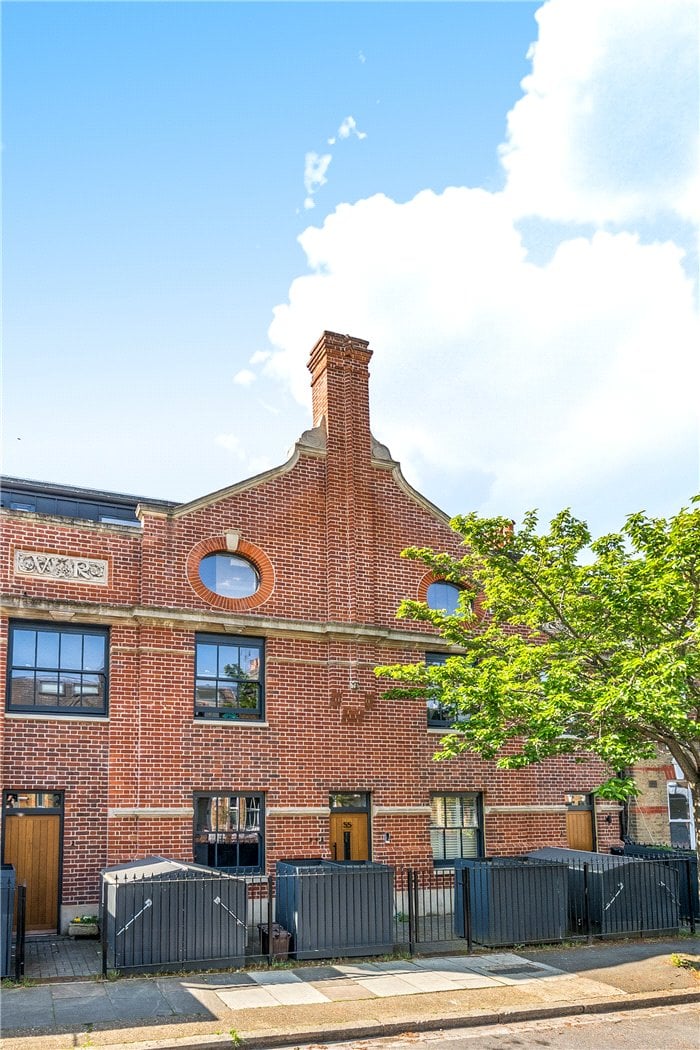 Silvester Road, East Dulwich, London, SE22