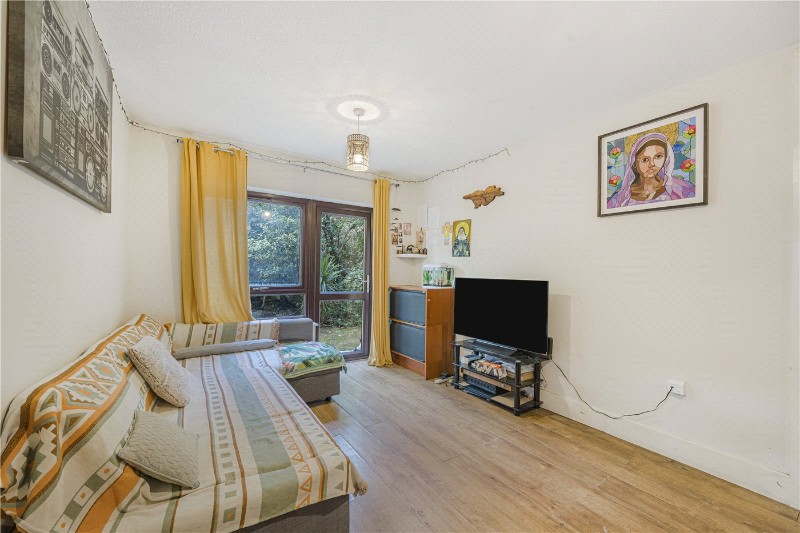 Farrow Place, London, SE16