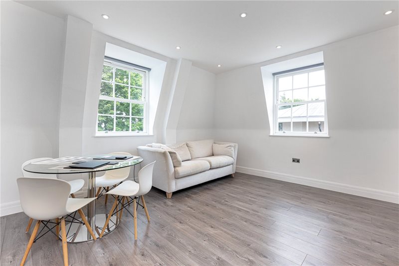 Kew Bridge Road, Brentford, TW8