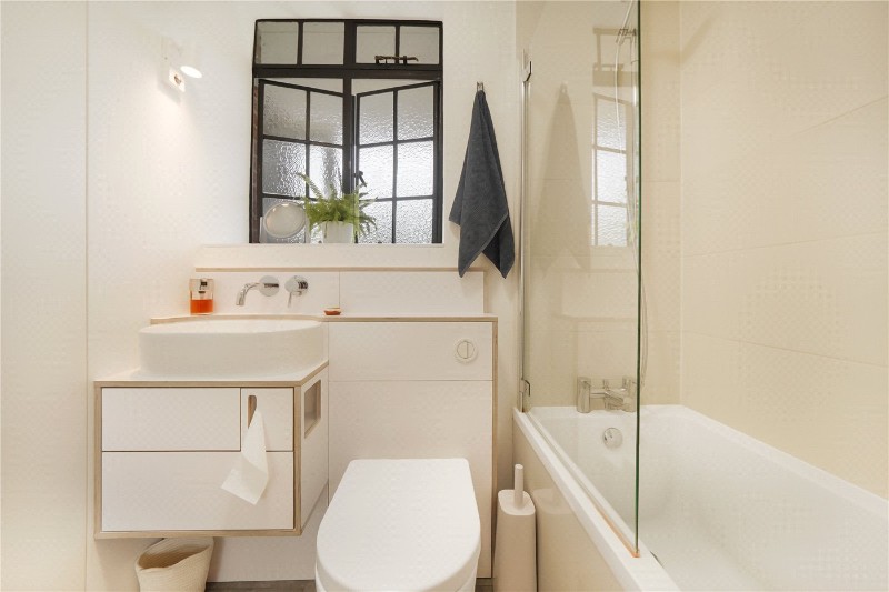 Hillcrest, London, N6