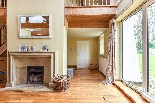 Stoner Hill Road, Froxfield, Petersfield, GU32