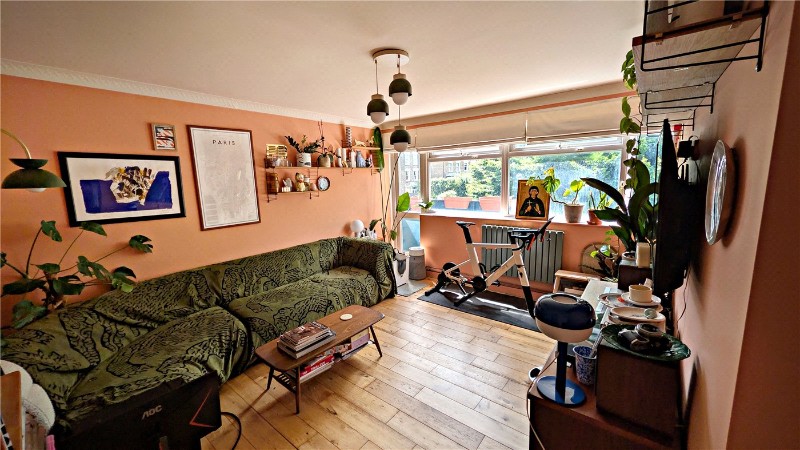 Ommaney Road, London, SE14