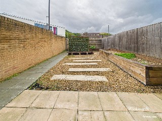 Edgecumbe Avenue, Colindale, NW9