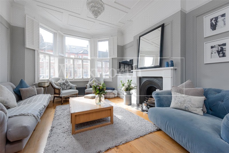 Bathurst Gardens, London, NW10