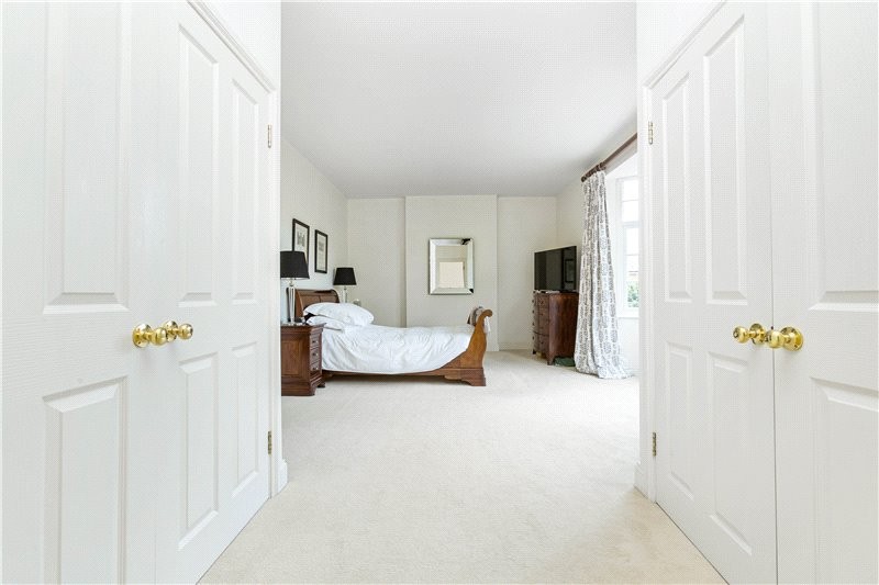 Ferry Road, Barnes, London, SW13