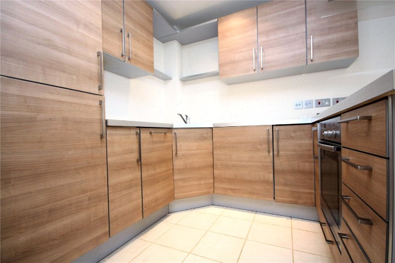 Le Petit Manoir, 70 Lansdowne Road, Bournemouth, Dorset, BH1