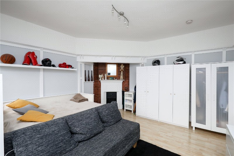 Lynton Road, London, W3