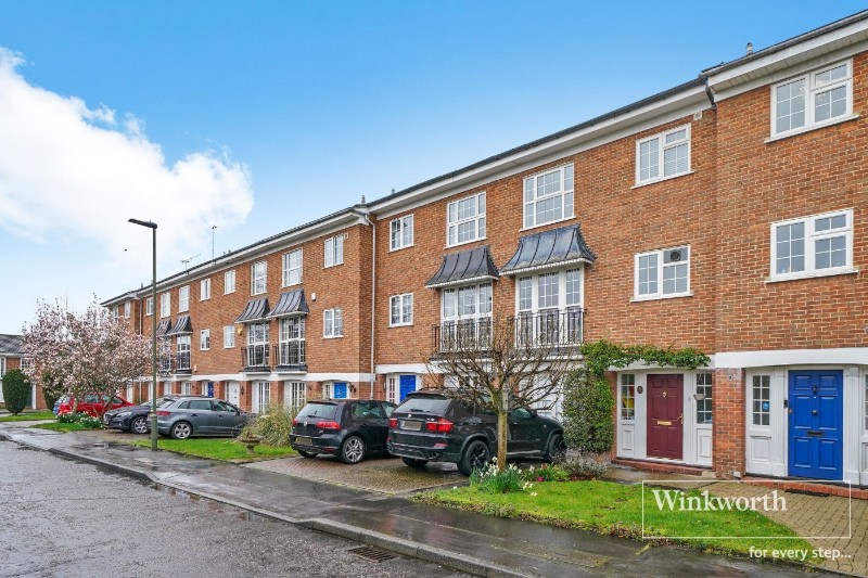 -Springpark Drive, Beckenham, BR3